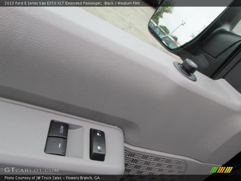 Black / Medium Flint 2013 Ford E Series Van E350 XLT Extended Passenger