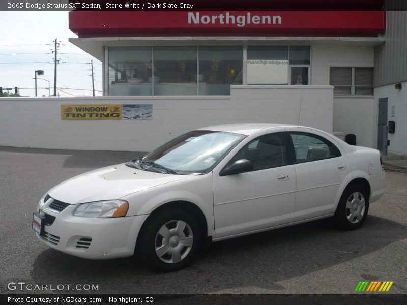 Stone White / Dark Slate Gray 2005 Dodge Stratus SXT Sedan