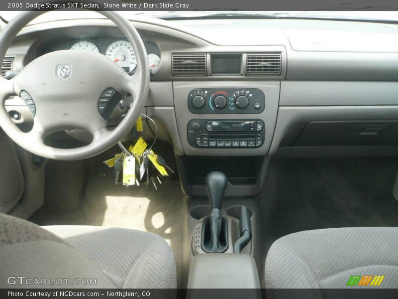 Stone White / Dark Slate Gray 2005 Dodge Stratus SXT Sedan