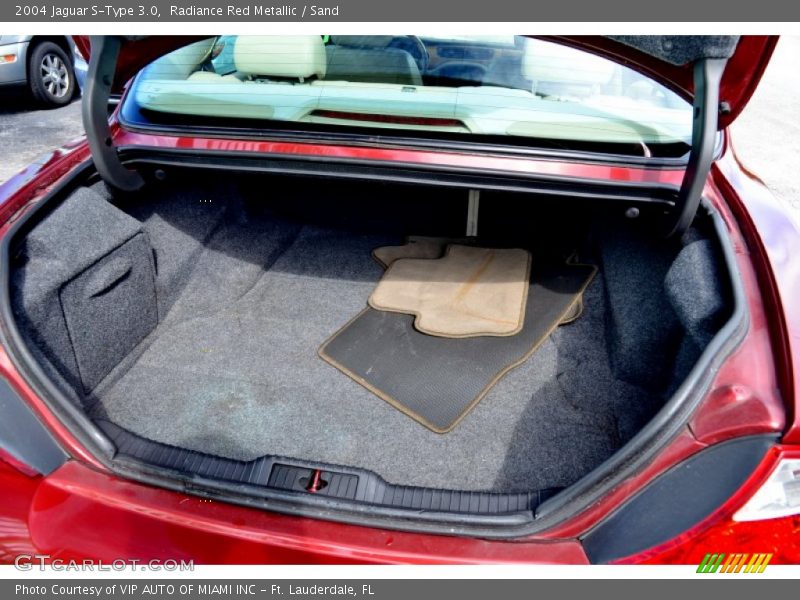  2004 S-Type 3.0 Trunk