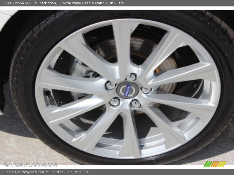 Crystal White Pearl Metallic / Off-Black 2016 Volvo S60 T5 Inscription