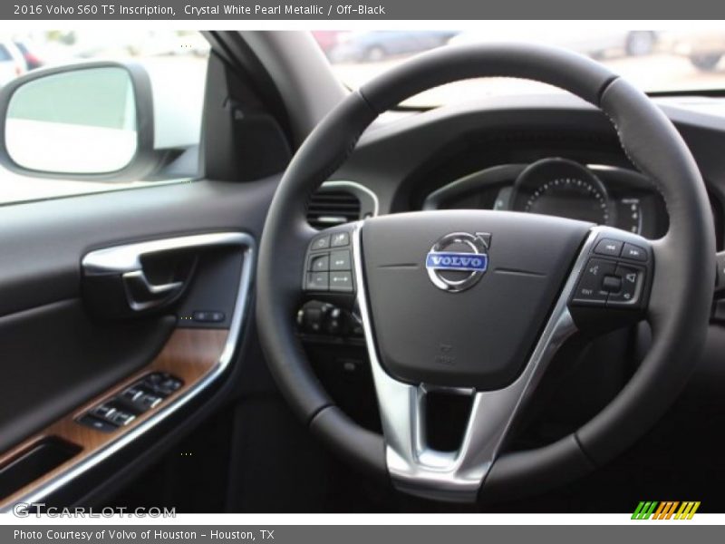  2016 S60 T5 Inscription Steering Wheel