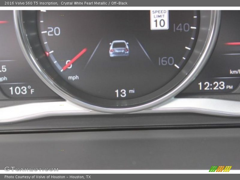 Crystal White Pearl Metallic / Off-Black 2016 Volvo S60 T5 Inscription