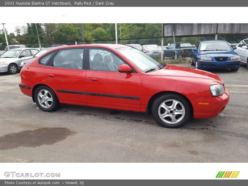 Rally Red / Dark Gray 2003 Hyundai Elantra GT Hatchback