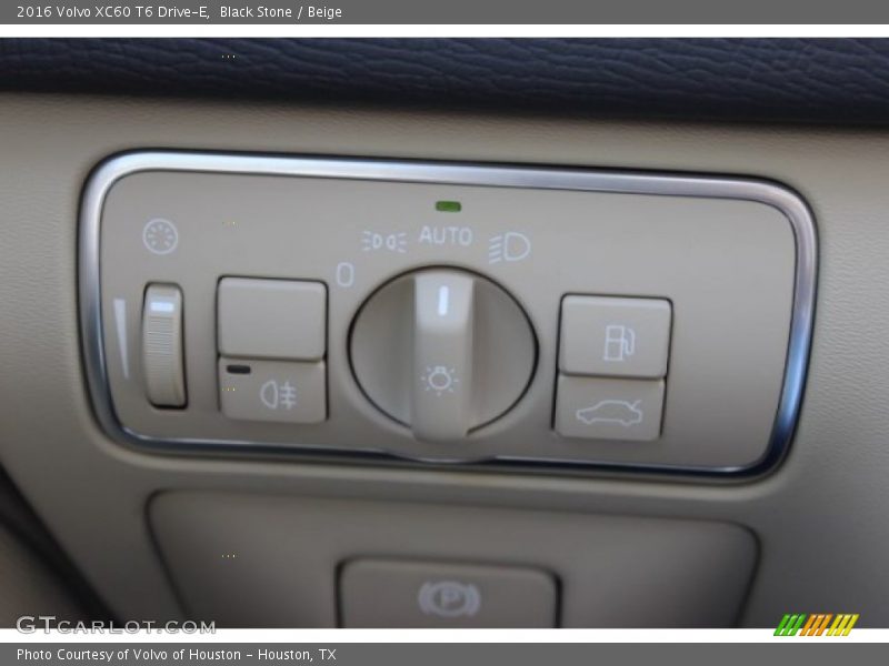 Controls of 2016 XC60 T6 Drive-E