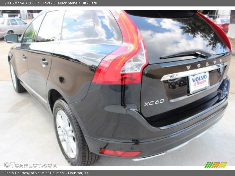 Black Stone / Off-Black 2016 Volvo XC60 T5 Drive-E