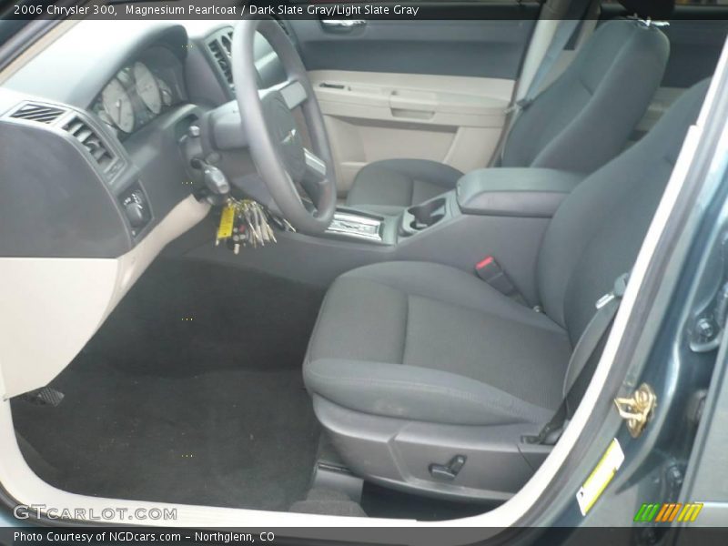 Magnesium Pearlcoat / Dark Slate Gray/Light Slate Gray 2006 Chrysler 300
