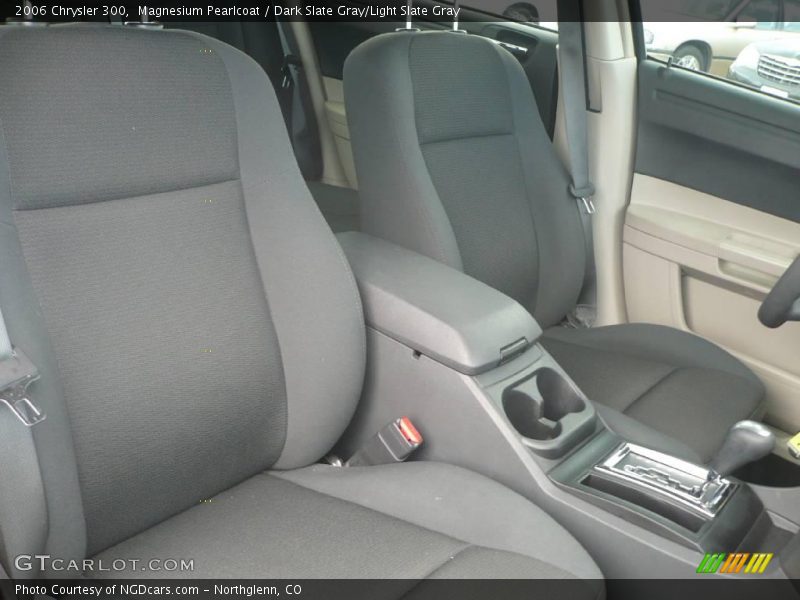 Magnesium Pearlcoat / Dark Slate Gray/Light Slate Gray 2006 Chrysler 300