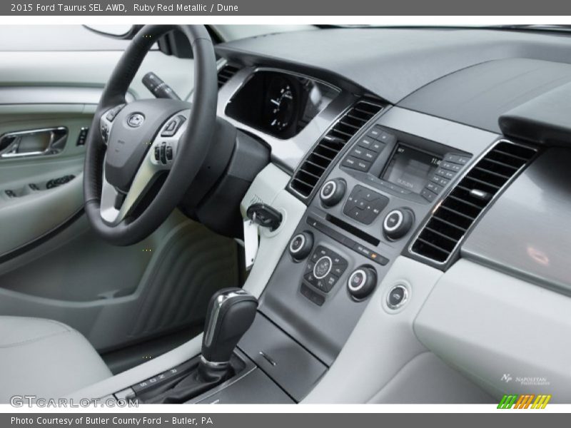 Dashboard of 2015 Taurus SEL AWD