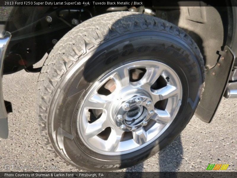 Tuxedo Black Metallic / Black 2013 Ford F250 Super Duty Lariat SuperCab 4x4