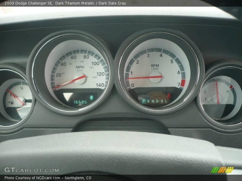 Dark Titanium Metallic / Dark Slate Gray 2009 Dodge Challenger SE