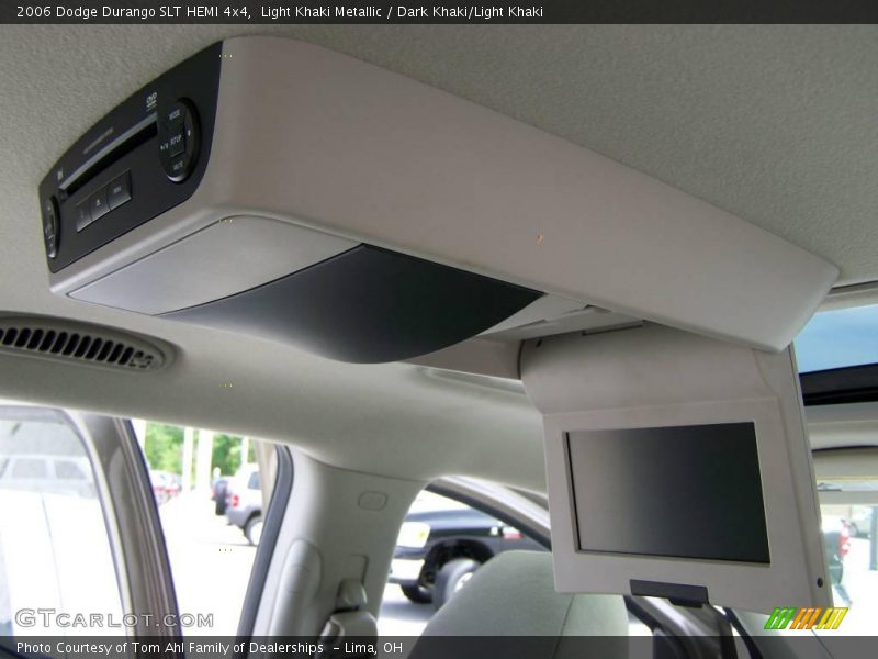 Light Khaki Metallic / Dark Khaki/Light Khaki 2006 Dodge Durango SLT HEMI 4x4