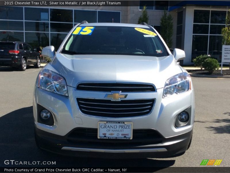 Silver Ice Metallic / Jet Black/Light Titanium 2015 Chevrolet Trax LTZ