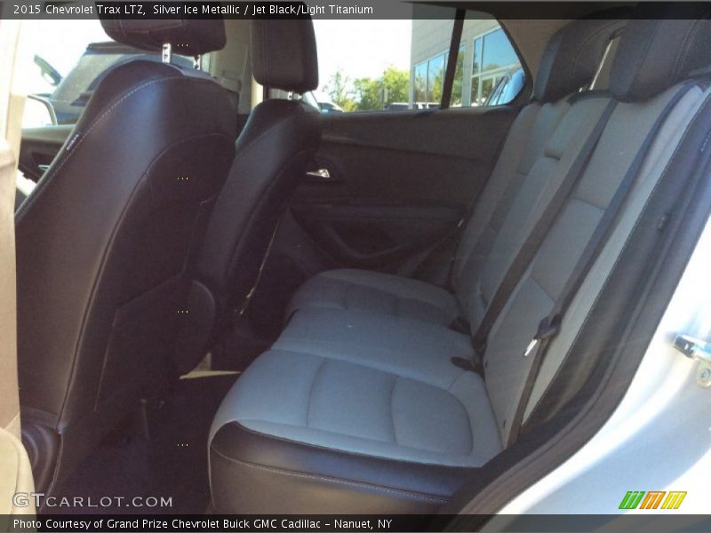 Silver Ice Metallic / Jet Black/Light Titanium 2015 Chevrolet Trax LTZ