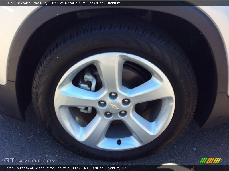 Silver Ice Metallic / Jet Black/Light Titanium 2015 Chevrolet Trax LTZ