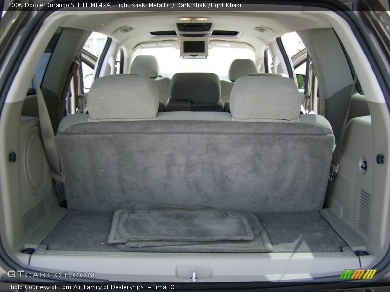 Light Khaki Metallic / Dark Khaki/Light Khaki 2006 Dodge Durango SLT HEMI 4x4