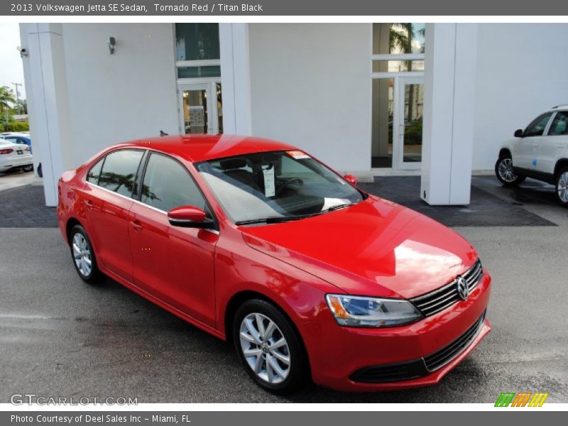 Tornado Red / Titan Black 2013 Volkswagen Jetta SE Sedan