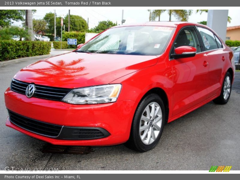 Tornado Red / Titan Black 2013 Volkswagen Jetta SE Sedan