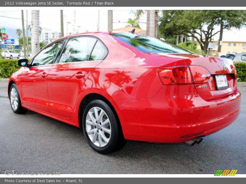 Tornado Red / Titan Black 2013 Volkswagen Jetta SE Sedan