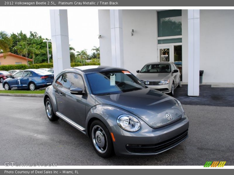 Platinum Gray Metallic / Titan Black 2012 Volkswagen Beetle 2.5L