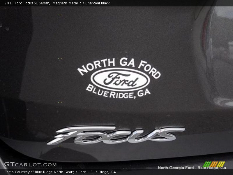 Magnetic Metallic / Charcoal Black 2015 Ford Focus SE Sedan