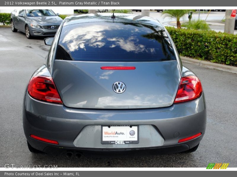 Platinum Gray Metallic / Titan Black 2012 Volkswagen Beetle 2.5L
