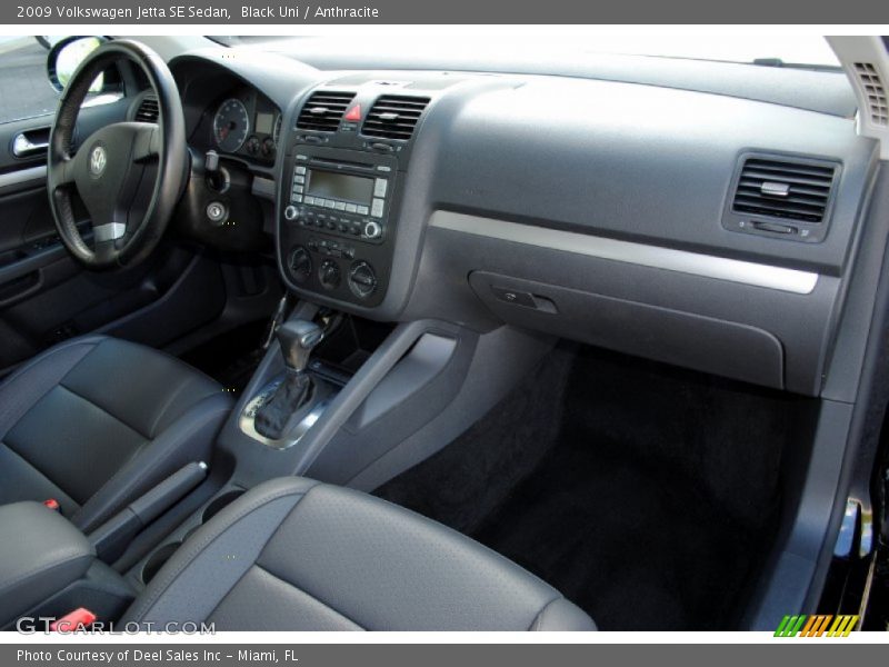 Black Uni / Anthracite 2009 Volkswagen Jetta SE Sedan