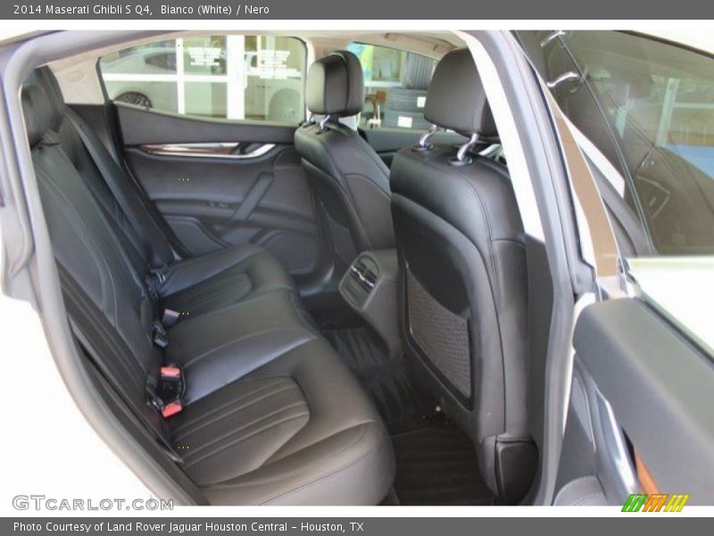 Bianco (White) / Nero 2014 Maserati Ghibli S Q4