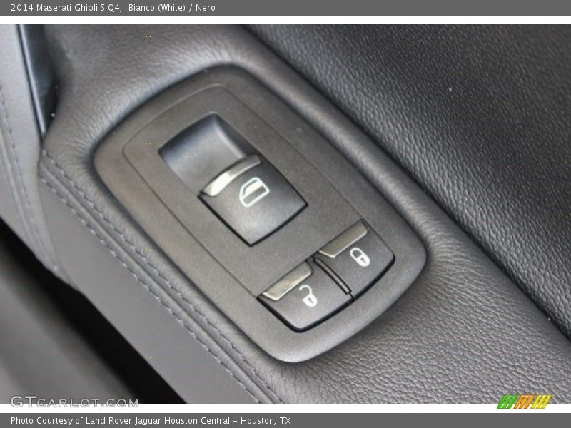 Bianco (White) / Nero 2014 Maserati Ghibli S Q4