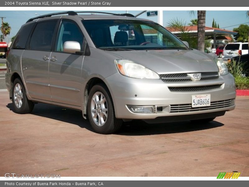 Silver Shadow Pearl / Stone Gray 2004 Toyota Sienna XLE