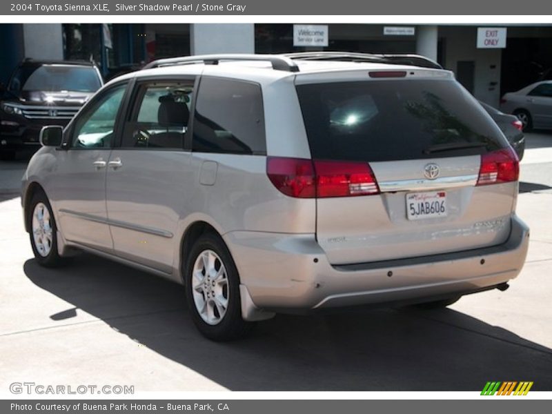 Silver Shadow Pearl / Stone Gray 2004 Toyota Sienna XLE