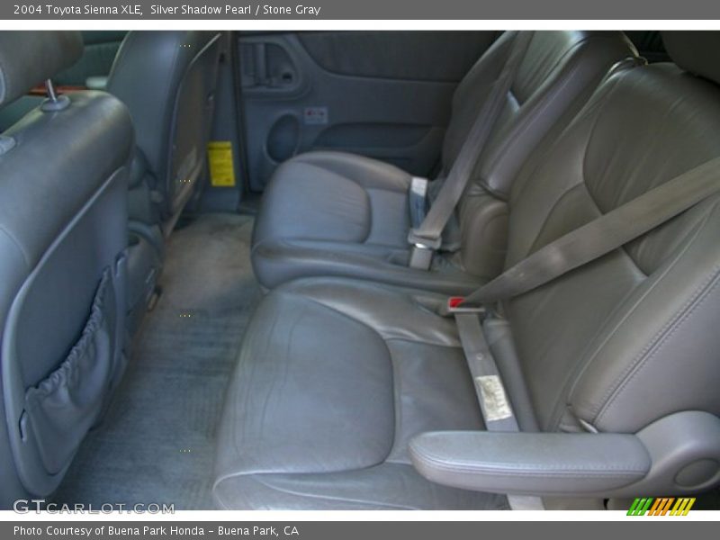 Silver Shadow Pearl / Stone Gray 2004 Toyota Sienna XLE