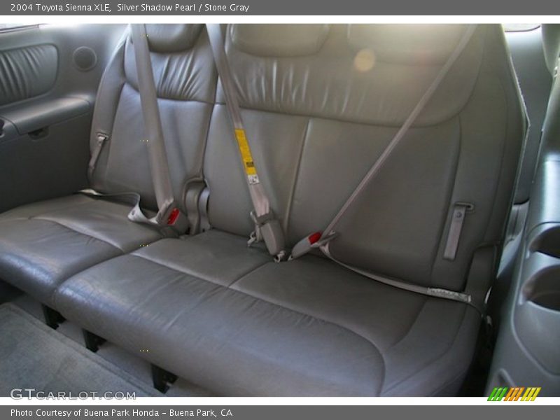 Silver Shadow Pearl / Stone Gray 2004 Toyota Sienna XLE