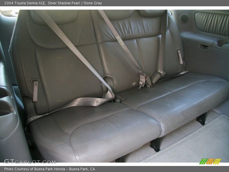 Silver Shadow Pearl / Stone Gray 2004 Toyota Sienna XLE