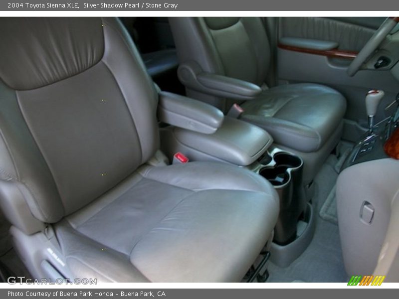 Silver Shadow Pearl / Stone Gray 2004 Toyota Sienna XLE