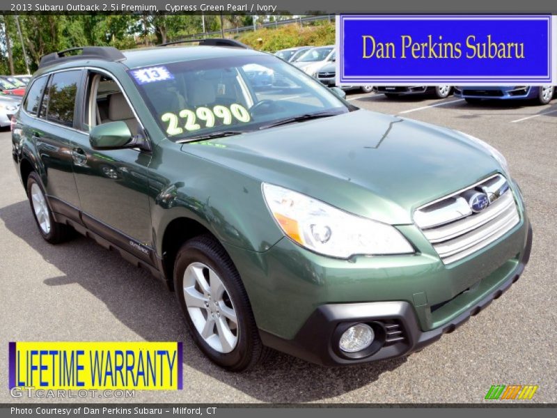 Cypress Green Pearl / Ivory 2013 Subaru Outback 2.5i Premium