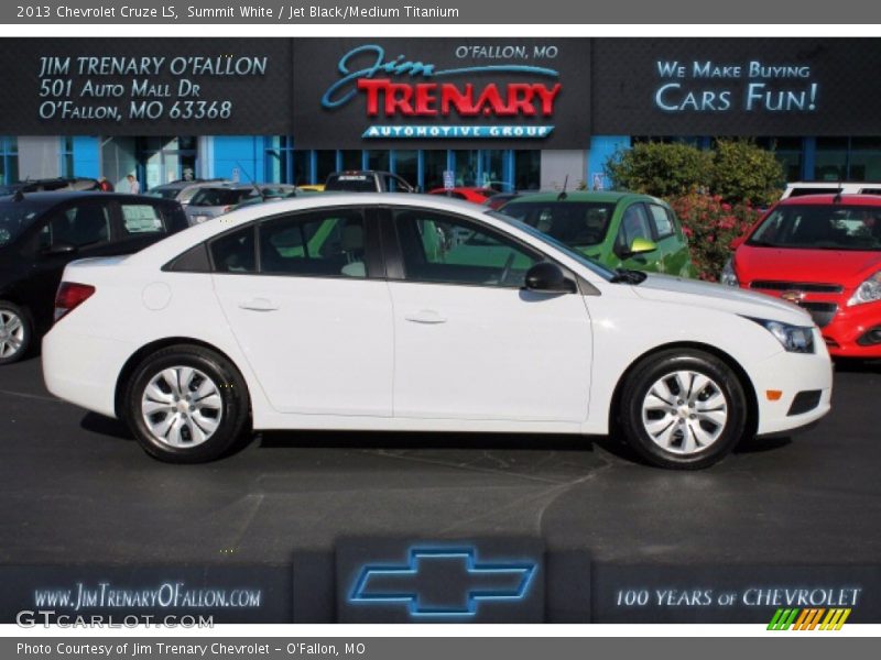 Summit White / Jet Black/Medium Titanium 2013 Chevrolet Cruze LS