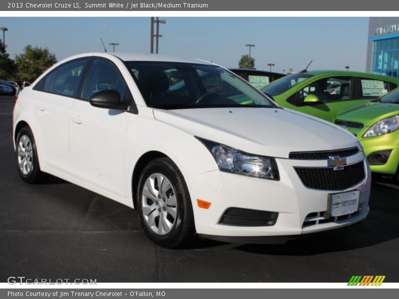 Summit White / Jet Black/Medium Titanium 2013 Chevrolet Cruze LS