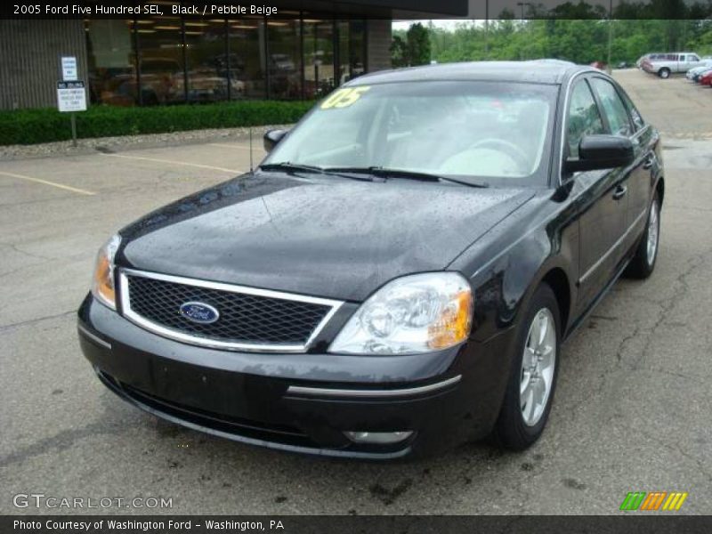 Black / Pebble Beige 2005 Ford Five Hundred SEL
