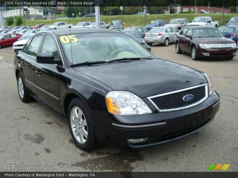 Black / Pebble Beige 2005 Ford Five Hundred SEL