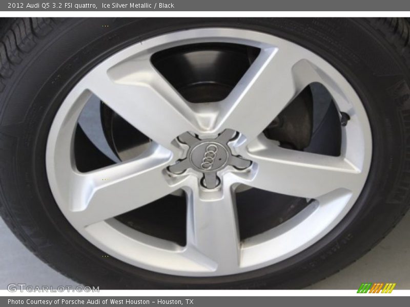 Ice Silver Metallic / Black 2012 Audi Q5 3.2 FSI quattro