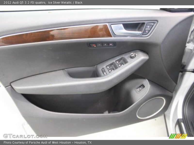Ice Silver Metallic / Black 2012 Audi Q5 3.2 FSI quattro