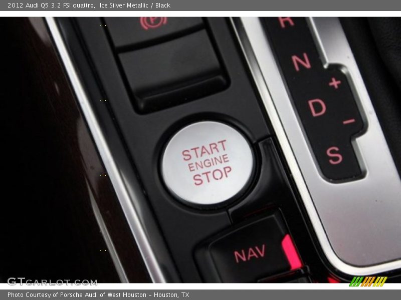 Ice Silver Metallic / Black 2012 Audi Q5 3.2 FSI quattro