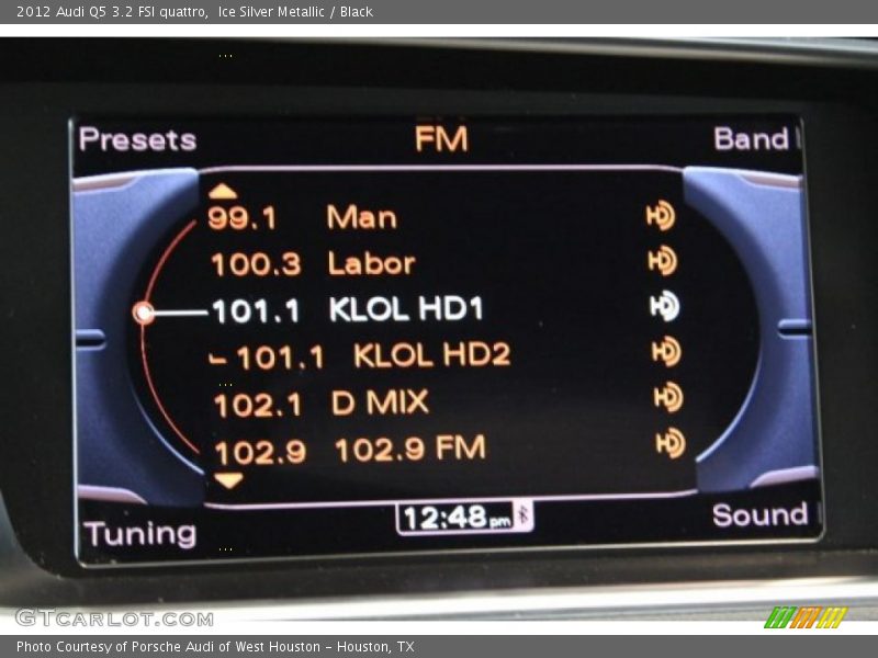 Ice Silver Metallic / Black 2012 Audi Q5 3.2 FSI quattro