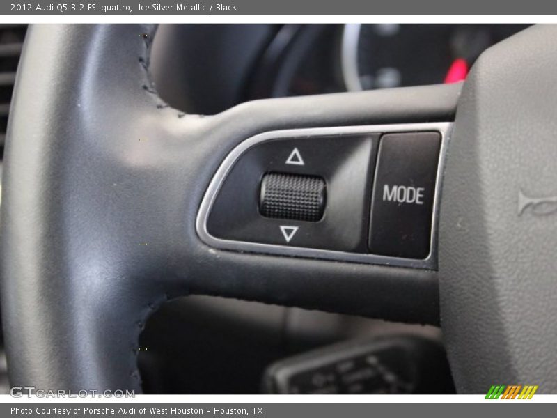 Ice Silver Metallic / Black 2012 Audi Q5 3.2 FSI quattro