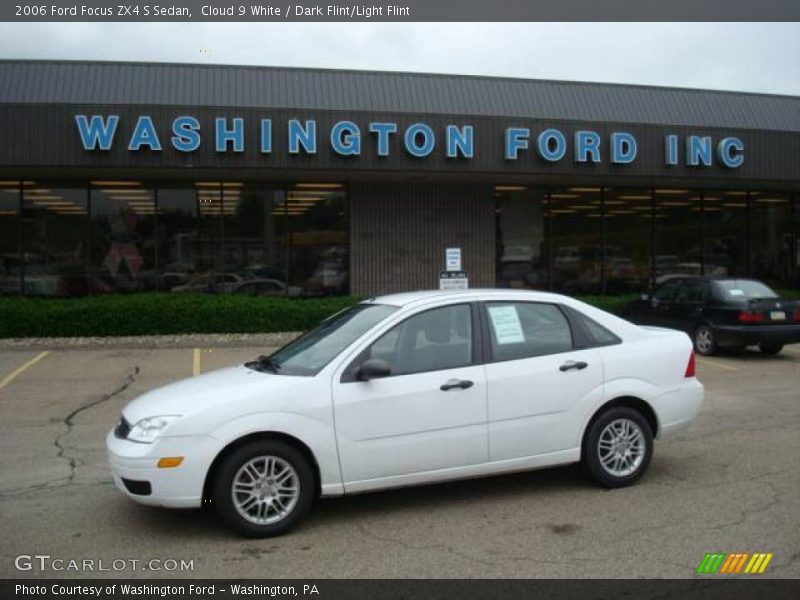 Cloud 9 White / Dark Flint/Light Flint 2006 Ford Focus ZX4 S Sedan