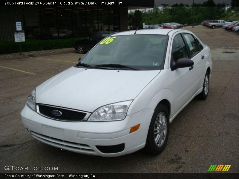 Cloud 9 White / Dark Flint/Light Flint 2006 Ford Focus ZX4 S Sedan