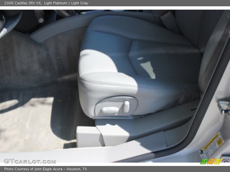 Light Platinum / Light Gray 2006 Cadillac SRX V6