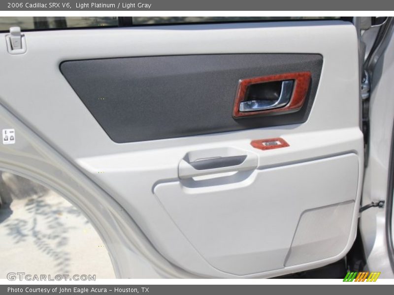 Light Platinum / Light Gray 2006 Cadillac SRX V6