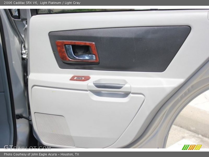 Light Platinum / Light Gray 2006 Cadillac SRX V6